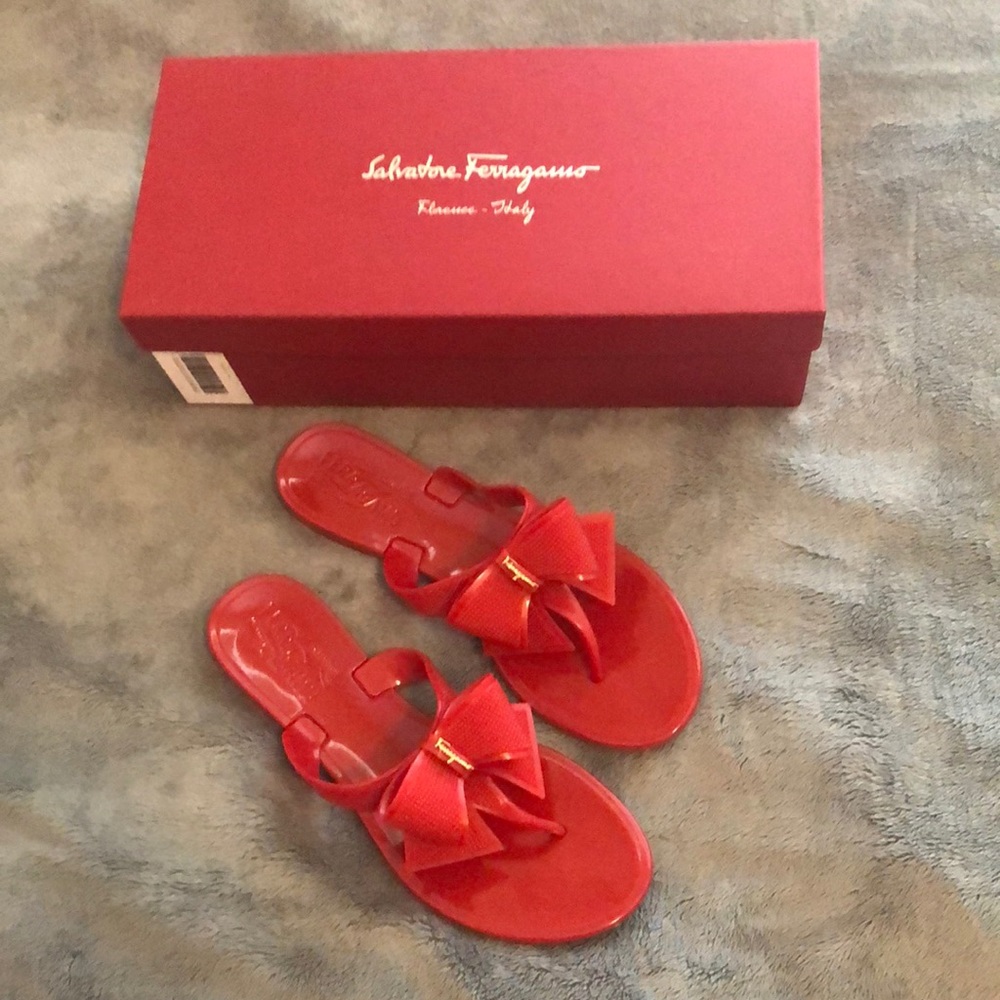 Authentic Salvatore Ferragamo Bali Red Bow Sandals